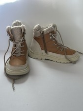 Janie And Jack Girls Boots Size 2M. Treasure Bond.