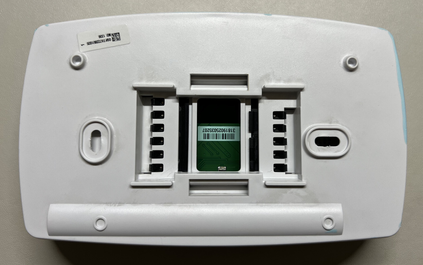 Honeywell TH7220U1035 24V, 7Day Touchscreen Programmable Illuminated