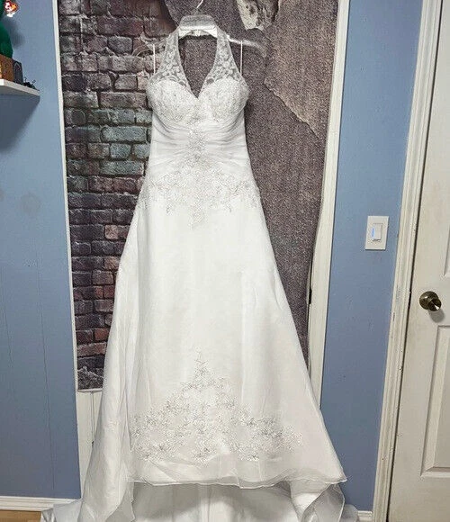 Vestido de novia Mori Lee Imperio Corsé Cuentas Halter Tren Talla 8 Alto Foto 4 de 4
