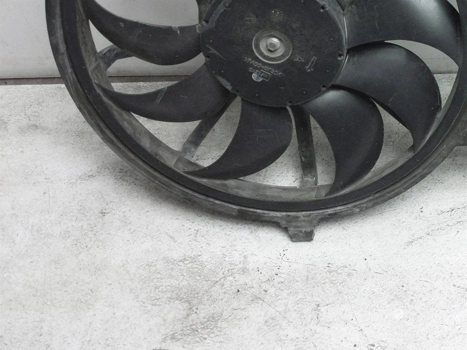 Infiniti G37 2009-2013 transmisión automática radiador ventilador cubierta del motor 21481-Jk000 Foto 4 de 4