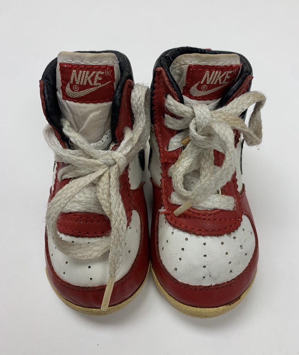 Nike Air Jordan Chicago 1985年　Baby Original 1985 Nike Baby Air Jordan 1 Chicago Toddler Size 7