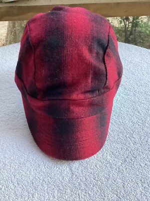 Eddie Bauer Cadet Cap Hat Women's Small/Medium Wool Blend Red Black Plaid Fitted