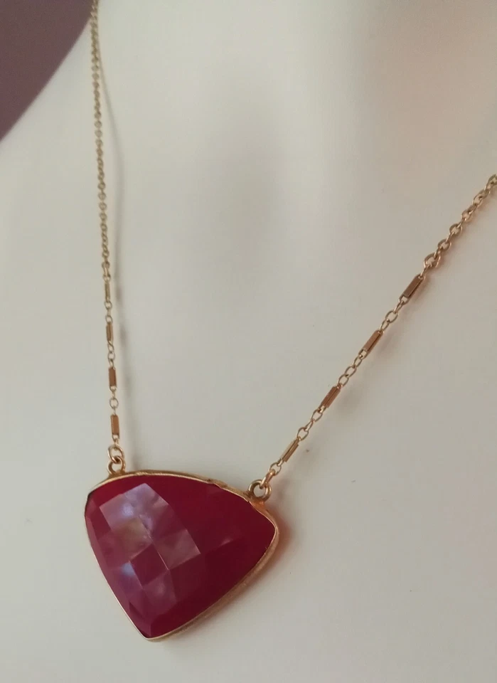 Collar Colgante Piedra Calcedonia Fucsia Relleno Oro 14k SONYARENEE 'Lee'  Foto 2 de 4