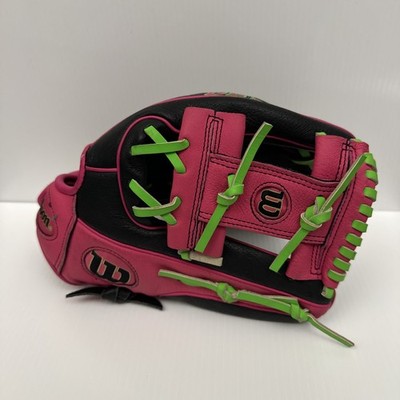  Wilson A450 Youth Boys Black Pink Baseball Glove Broken In Right Throw