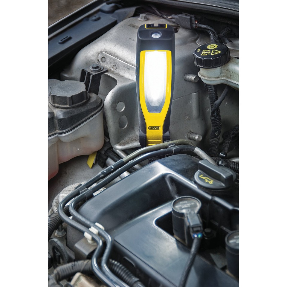 Unilite SLR-1450 Lampe D'inspection Compacte Rechargeable USB Avec Batterie Amovible | 1450 Lumens | Portée Du Faisceau De 53 M | IPX5