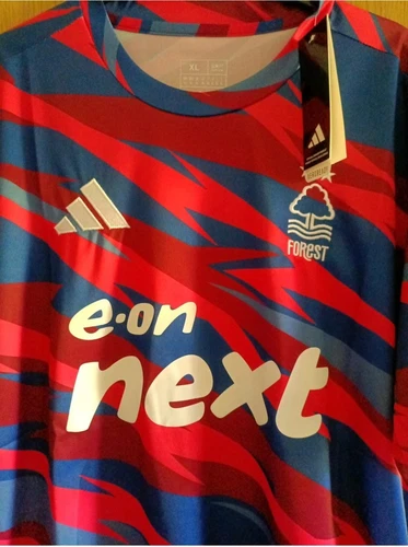 Nottingham Forest Training Shirt BNWT Size Large Adidas