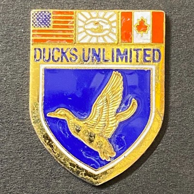 ''Ducks Unlimited'' w/ U.S. & Canadian Flags Enamel Lapel / Hat Pin w/ No Pin Post