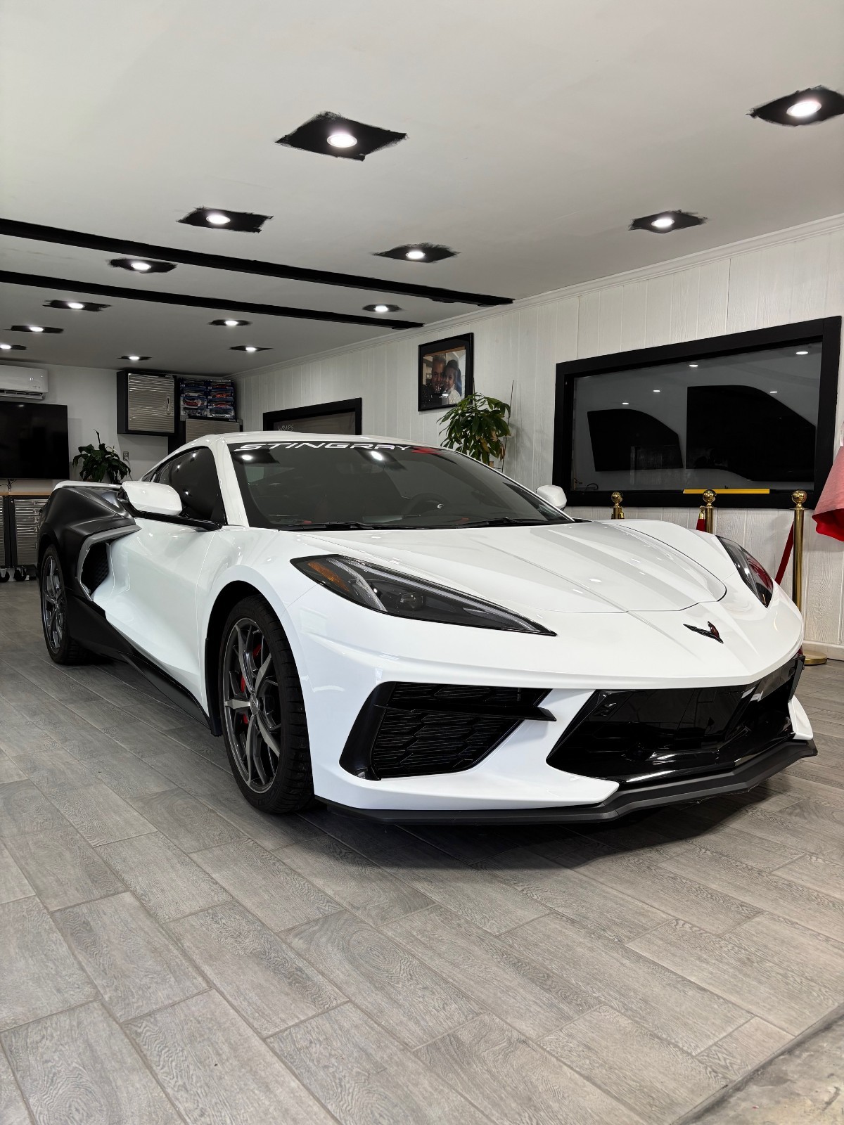 2021 White Chevrolet Corvette   | C8 Corvette Photo 3