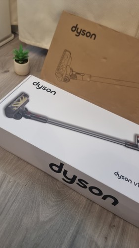 Dyson V15s Detect Absolute Vacuum Cleaner – Opened Once, Never Used - Picture 3 of 19
