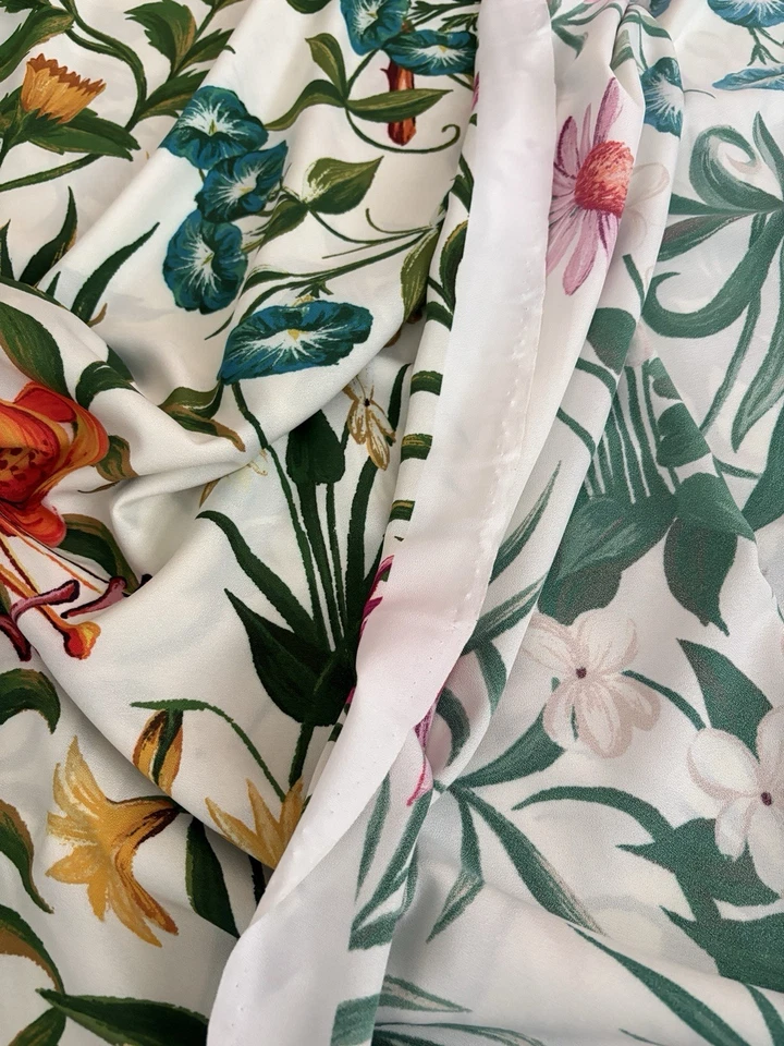 Oscar de La Renta Tela Deadstock Floral Crema Crepé Foto 4 de 4