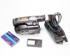 Sony CCD-TR66 Standard Definition Video8 Camcorder Black 