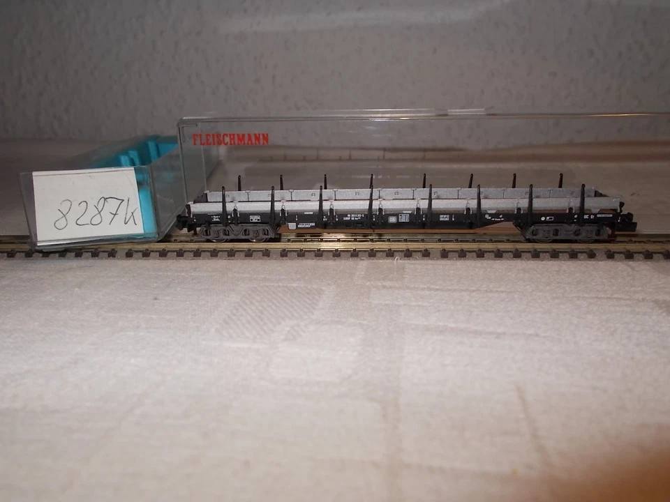 Fleischmann 8287 K Flachwagen mit Seitenborden, DB 11 80 393 6 202-5 Res 686, 4-