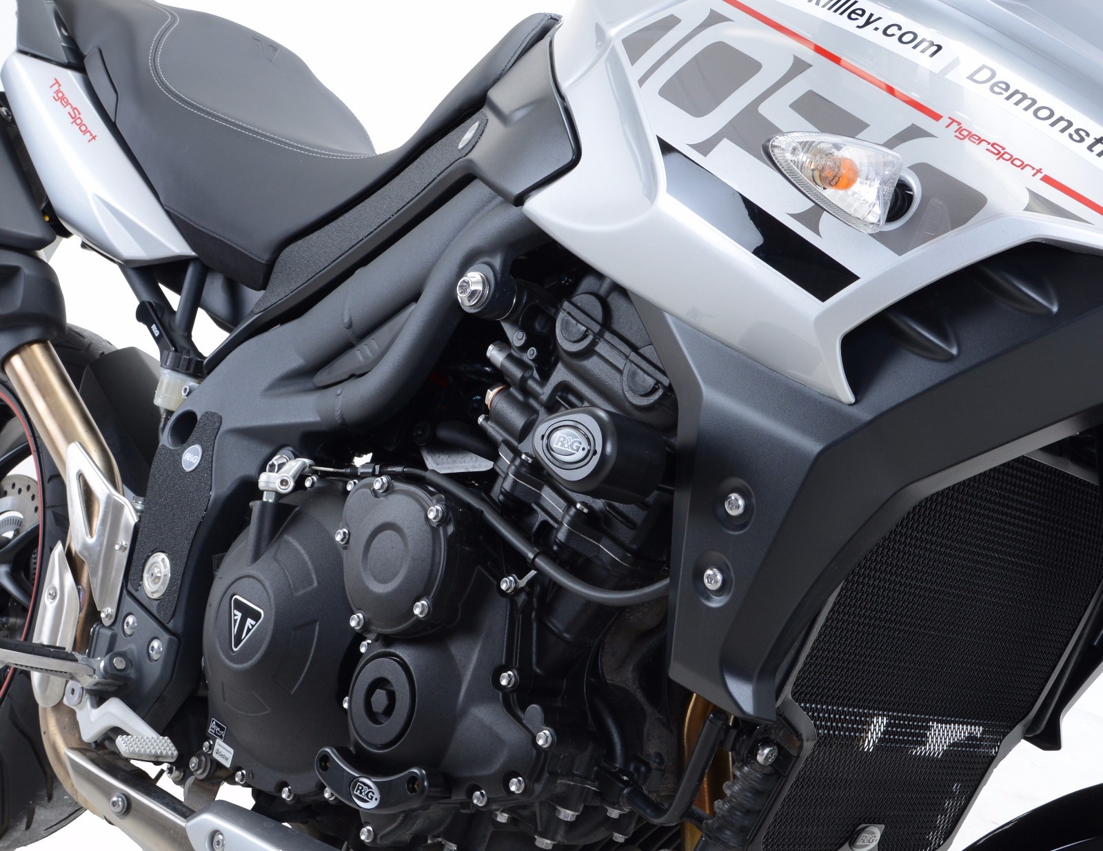 Triumph Tiger 1050 Sport 2016-2018 R&G racing aero style crash protectors bungs