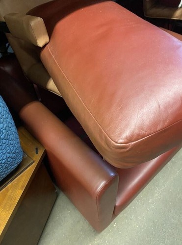 Mid Century Modern Red Leather Cube Club Lounge Chairs on Casters - a Pair - Picture 8 of 12