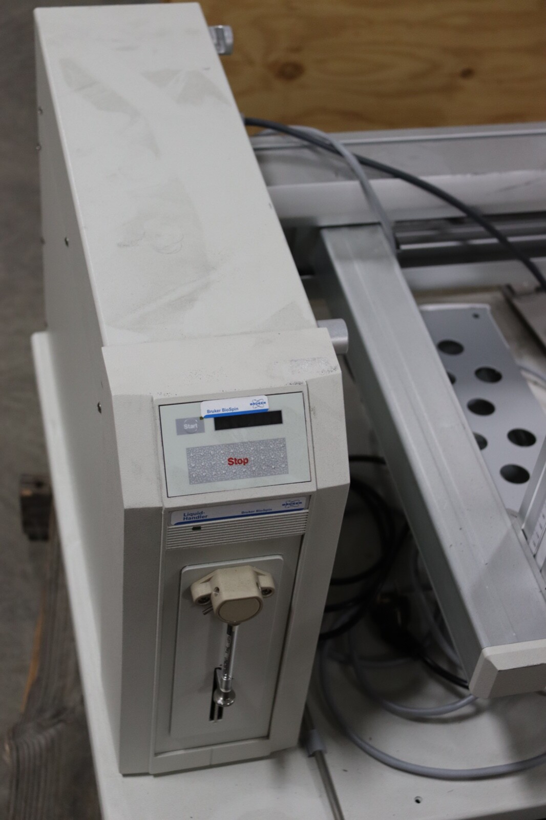 Gilson 215 Liquid Handler BRUKER BIOSPIN LIQUID HANDLER eBay