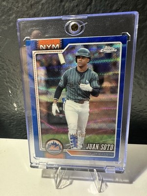 2026 Topps Chrome Juan Soto #17 Blue Wave Refractor /150 New York Mets