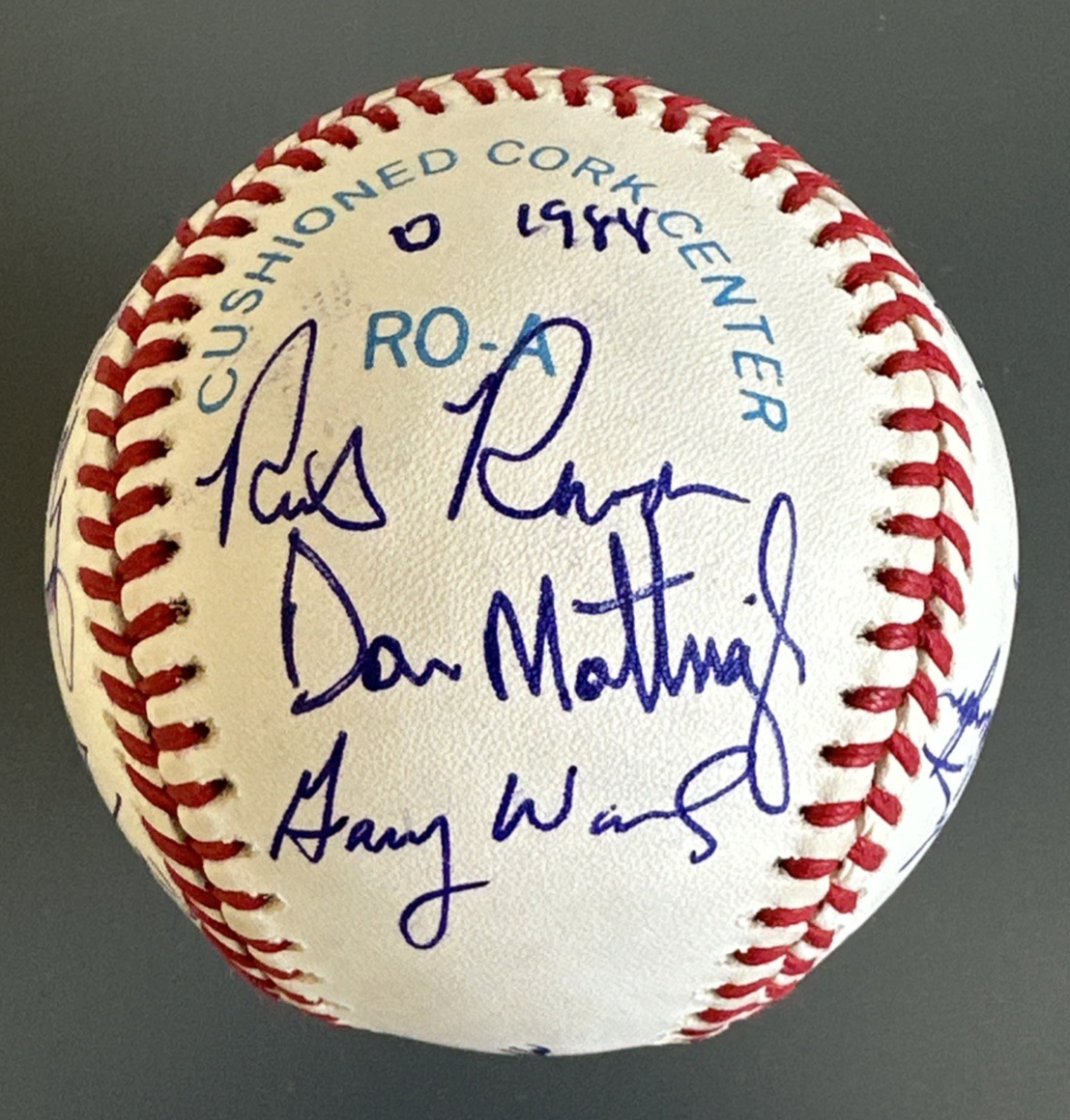 MLB ホセ・アルトゥーべ　直筆サインPhoto MLB ホセ・アルトゥーべ 直筆サインPhoto 2026年最新】アルトゥーべの