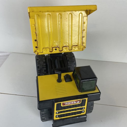 Tonka 4000 Large Dump Truck Yellow Pressed Metal + Plastic 2009 C-239A Hasbro - Picture 7 of 12