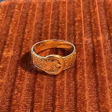 9ct Gold Buckle Ring , Size K 3g