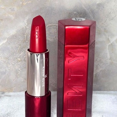 Fenty Beauty Kissin' Rude lipstick