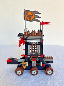 RARE Vintage 100% Complete LEGO 6096  BULL'S  ATTACK  Castle Knight No box