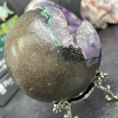 Large Amethyst Crystal Geode Sphere - Genuine Crystals - UK Seller - Picture 11 of 12