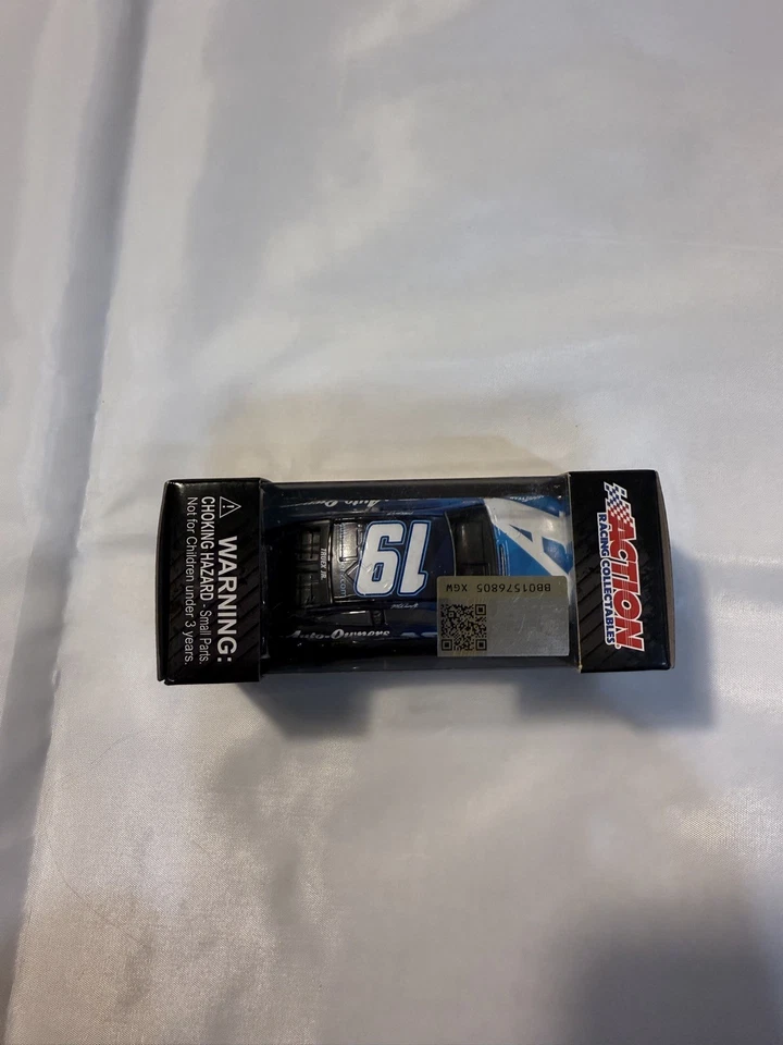 Martin Truex Jr #19 seguro de propietarios de automóviles 2019 Camry Nascar 1:64 nuevo Foto 3 de 4