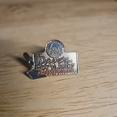 Wendy's Dave's Hot N Juicy Lapel Pin - Hamburger Burger Restaurant Advertising 