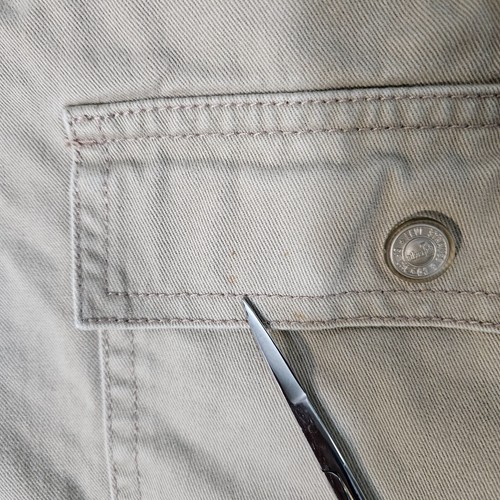 Vintage Levis Silver Tab Boys Khaki Cargo Shorts Beige Size 14 L Baggy - Picture 8 of 11