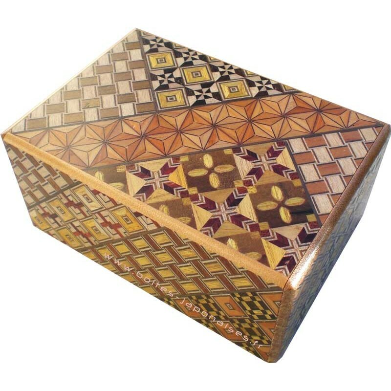 Boite à secrets du Japon Boite 12 mouvements / 4 suns Yosegi himitsu bako