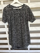 Ann Taylor LOFT Short Sleeve A-Line Dress Black White Lined Size S Petite.