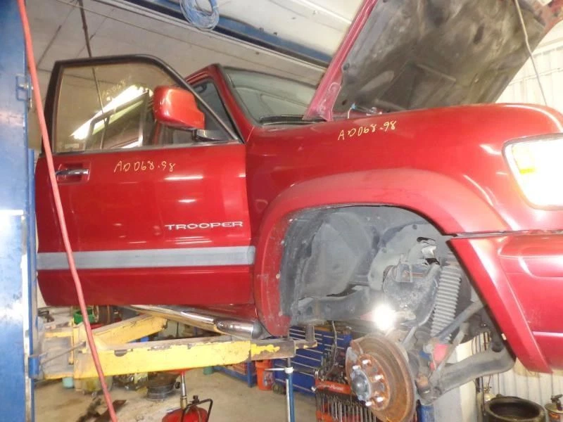 Radiator Fits 98-99 ISUZU TROOPER 443429 Foto 2 de 4