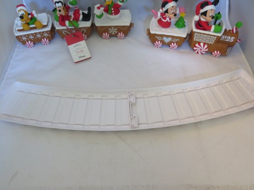 Hallmark 2016 Disney Christmas Express Train con pista - Completo con 5 personajes - Imagen 14 de 14