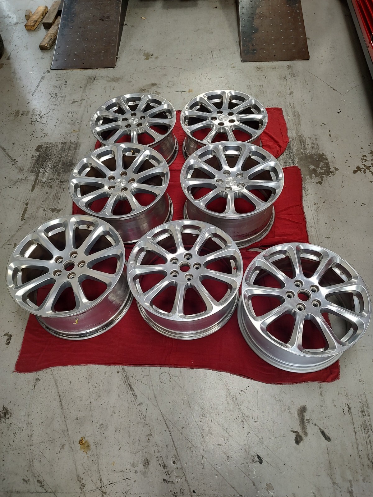 Maserati Quattroporte OEM wheels