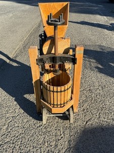 American Harvester Cider Press & Grinder  MEGA KIT, Fruit and Apple Crusher