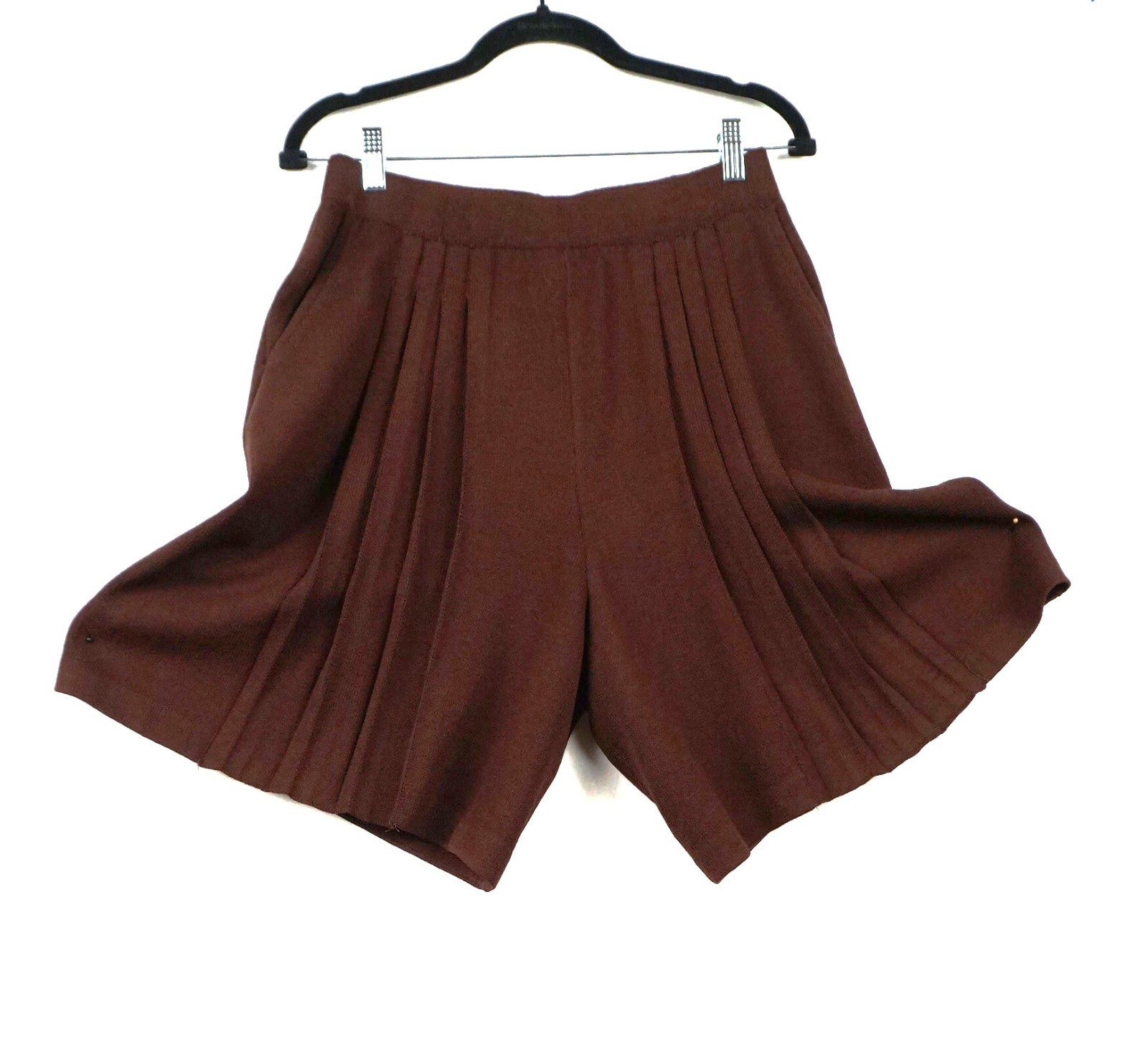 St John Collection Shorts Womens 10 Brown Knit Pleated Culottes Shorts Pocket image 8