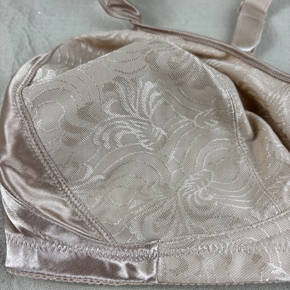 Just My Size RN 15763 Comfort Shaping Dark Beige Wireless Pushup Bra Size 42C - Image 3 of 4