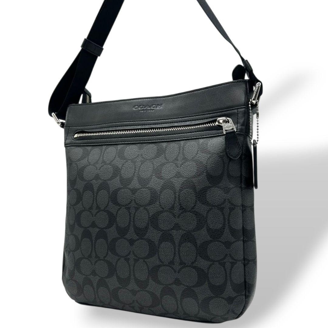 Coach Black Signature Flight Shoulder Bag PVC S27 Excellent Condition