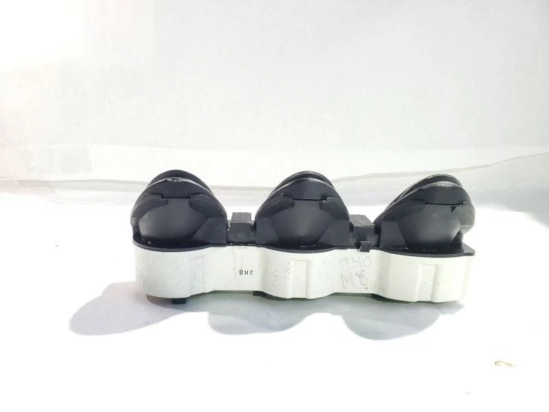 Mitsubishi 3000GT 1993 OEM calibre central VR4 MB604752 Foto 3 de 4