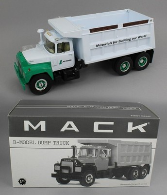 2003 FIRST GEAR 1:34th '' LAFARGE '' MACK R-MODEL DUMP TRUCK  #10-3035