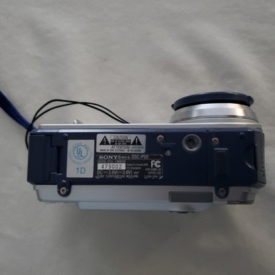 Sony Cyber-Shot DSC-P50 2.1MP Digital Camera Silver 64MB SD Card