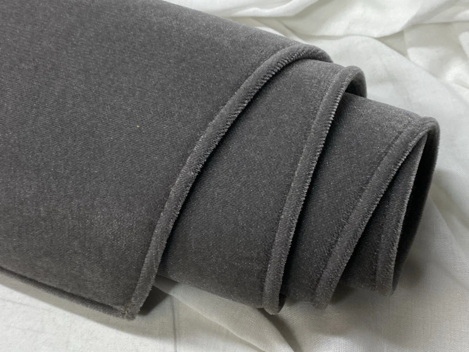 Capa de painel personalizada DashMat 71718-00-47 Chevy Silverado 3500 HD 07-14 cinza veludo - Imagem 3 de 4