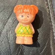 VTG 1975 Tree Tots Family Treehouse Girl from Kenner - GDJ-A-1294