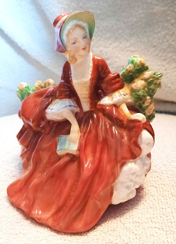 Royal Doulton Figurine Lydia HN1908 WA Bone China Great Condition Limited logo