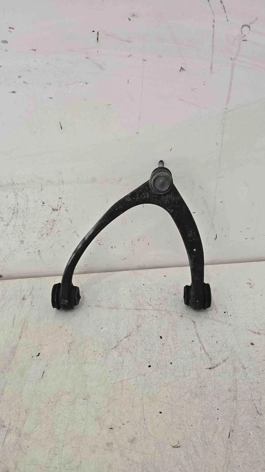 Braço de controle superior de ferro fundido dianteiro GMC SIERRA 1500 esquerdo 07-16 - Imagem 2 de 2