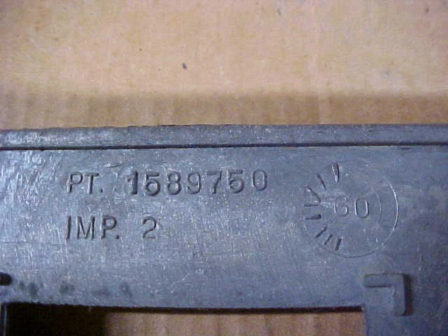 UNIDAD DESNUDA DE TABLERO CORVAIR 1589750 = ESTAMPADA 60 - SE ADAPTA A 1960-64 500, 700, 900, (USADA) Foto 2 de 2