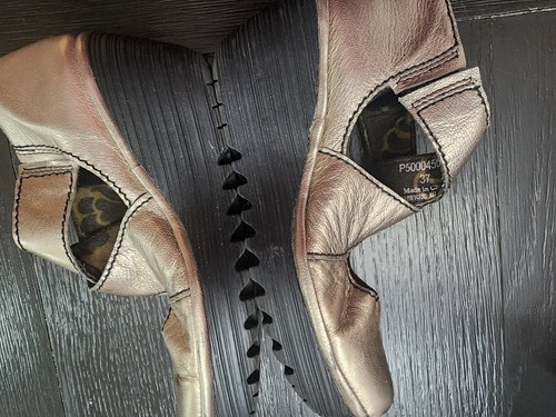 FLY LONDON Yolo Gold Leather Criss Cross Strap Platform Wedges Size 37 ๐ฅ - Picture 9 of 10