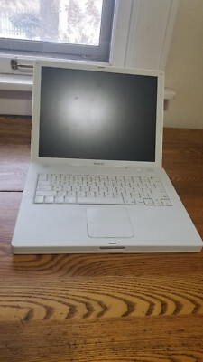 Apple iBook 14'' Laptop - Model A1055 FOR PARTS (UNTESTED)