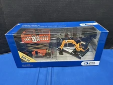 United Rentals Series III JLG 3394RT Scissor Lift & JCB Midi 8060 Excavator 1/32