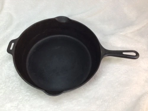 Vintage Griswold Small Logo #8, 1102 B Deep Cast Iron Pan Skillet